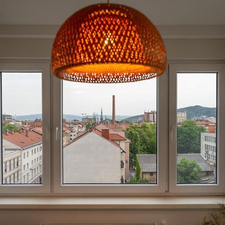 Elegant Tour As Studio Gilly With Open Views And A Balcony In The Center Lublaň Exteriér fotografie